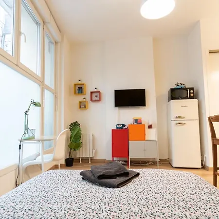 Retro Pop Apartment Angers