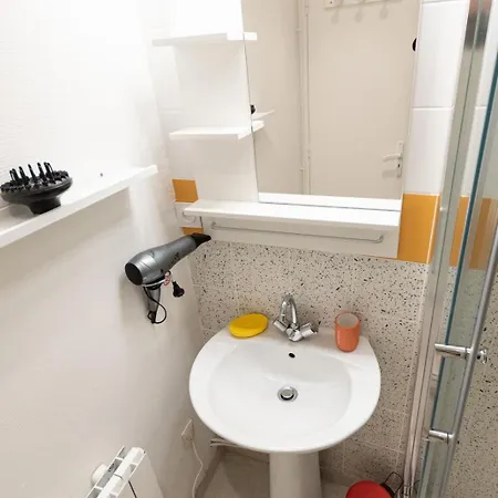 Retro Pop 아파트 앙제